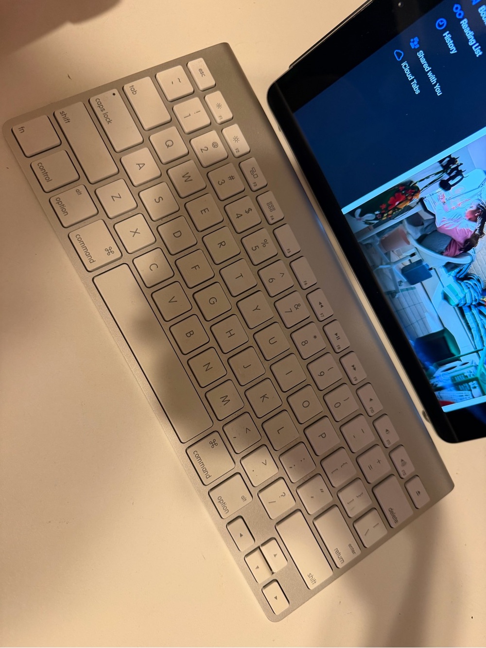 Apple Bluetooth Wireless Aluminum Keyboard - Silver